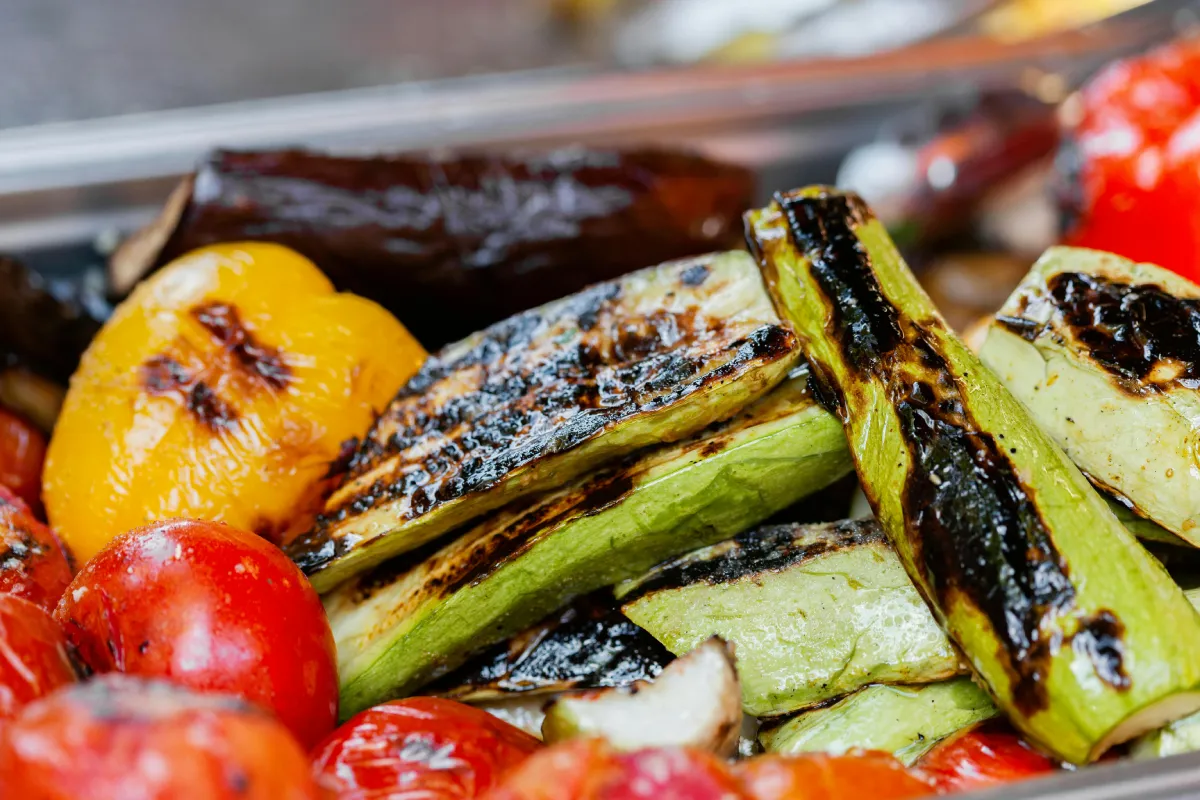 Escalivada verduras asadas mediterránea pimientos rojos berenjena calabacín cebolla tomate horno bajo calorías